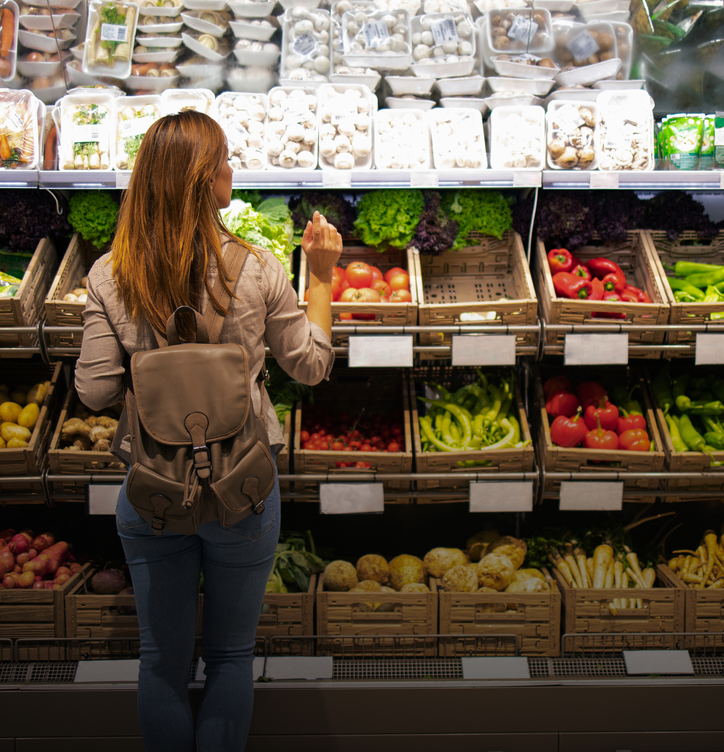 СУПЕРМАРКЕТ ПРЯМІСІНЬКО У БУДИНКУ